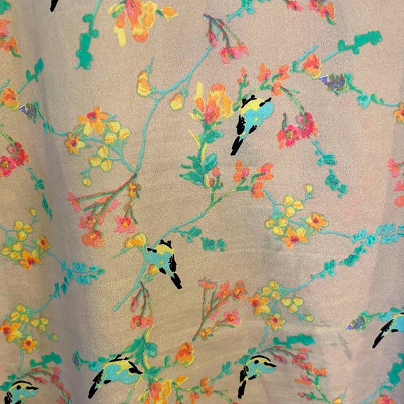 Maurice’s sleeveless button down - Picture 7 of 7